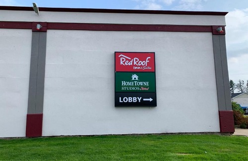 Battle Creek Hotel | HomeTowne Studios by Red Roof Battle Creek