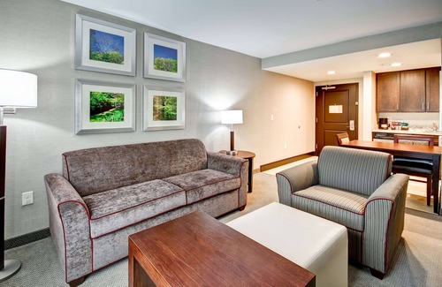Branchburg Hotel | Homewood Suites by Hilton Bridgewater/Branchburg