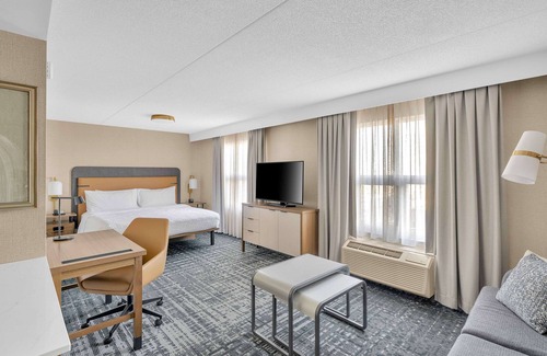 Markham Hotel | Homewood Suites by Hilton Toronto-Markham