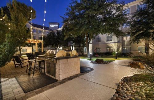 Plano Hotel | Homewood Suites by Hilton Plano-Richardson