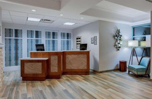 Lower Queen Anne Hotel | Homewood Suites by Hilton Seattle Downtown