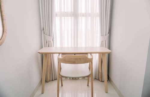 Ciputat Apartment | Homey and Enjoy Living Studio Transpark Bintaro Apartment By Travelio