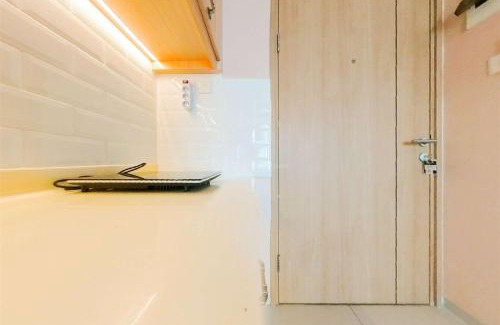 Cikokol Apartment | Homey and Modern Studio at Tree Park City Cikokol Apartment By Travelio