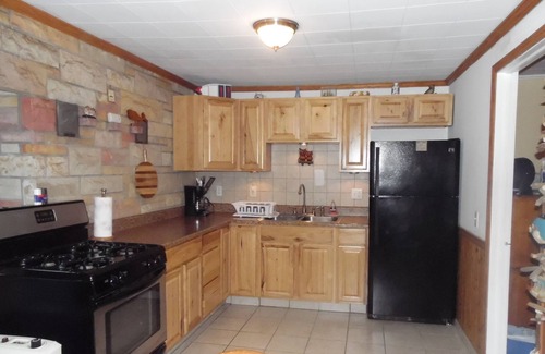 Honeoye Cottage | Honeoye Lake Waterfront Cottage