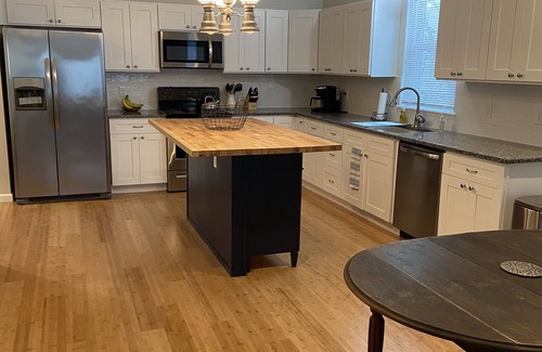 Honesdale Apartment | Honesdale Historic District 2BR+ Apartment