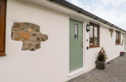 Axminster House | Honey Bee Retreat