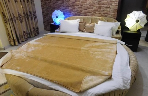 Orimedu Hotel | Honeyland Beach Resort