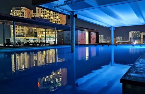 Bunga Paya Pantai Apartment | Honeymoon Haven-5 min to Jonker Street