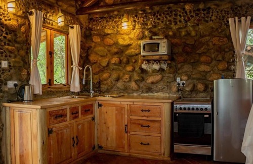 Naivasha Cottage | Honeymoon Hut