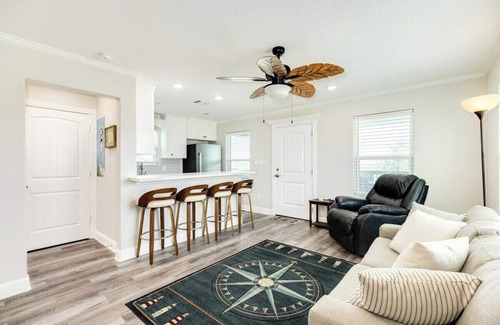 Surfside Beach House | Hook, Line & Sunshine - Fisherman's Paradise