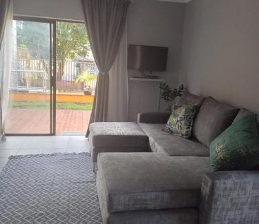 Sinoville House | Hoovers Nest