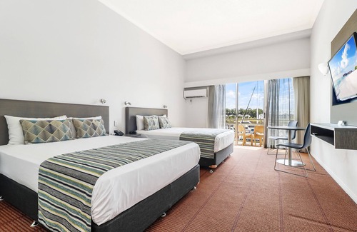 Gold Coast Hotel | Hope Harbour Hotel