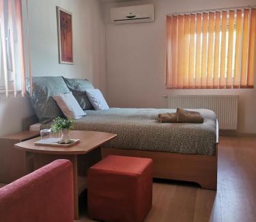 Komarom Hotel | Hordó Panzió és Étterem