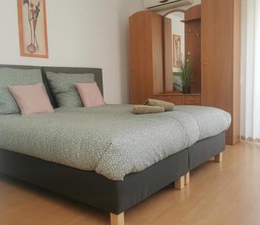 Komarom Hotel | Hordó Panzió és Étterem