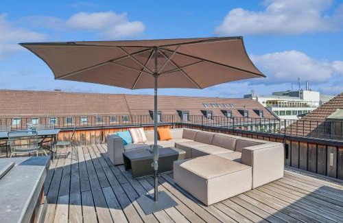 Old Town Apartment | Horizon Home Löwenstrasse Penthouse