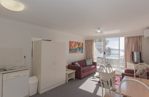 Jindabyne Apartment | Horizons - 213/10 Kosciuszko Road