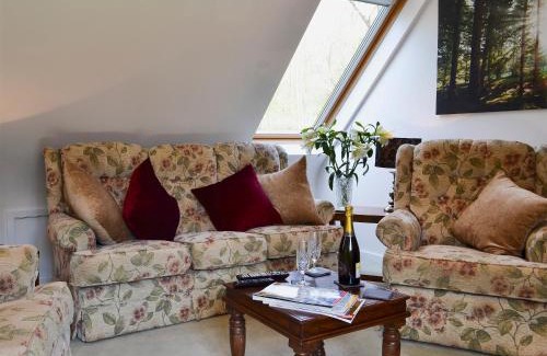 Ardingly House | Horncombe Stables