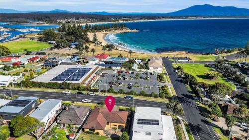 Bermagui House | Horseshoe Beach House 4 Young Street, Bermagui