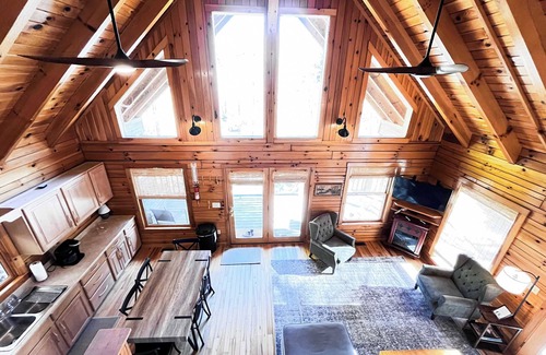 Slade Cabin | Horseshoe Falls-RRG-Hot tub!