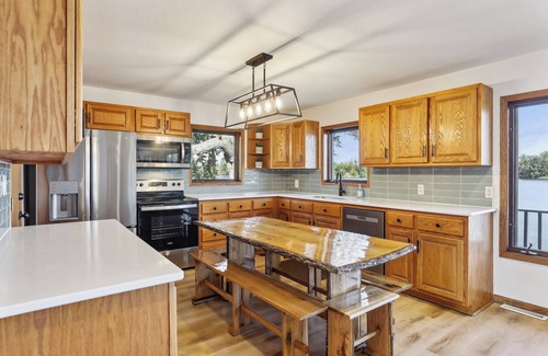 Turtle Lake Cabin | ★ Horseshoe Haven ★ Lake Home with Stunning Views★