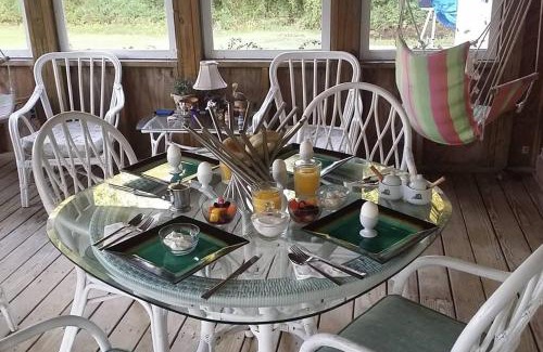 Chincoteague Apartment | Horseshoe Haven