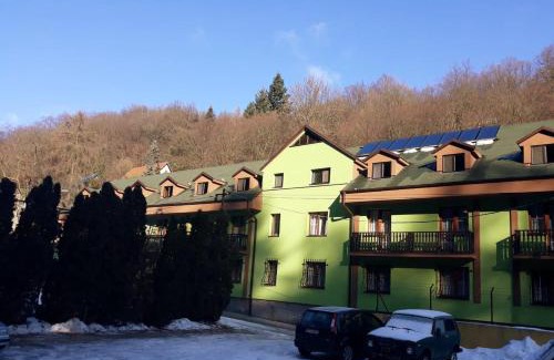 Svaty Jur Hotel | Horský hotel Eva