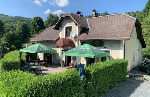 Karlovice House | Hospůdka U rybníčku