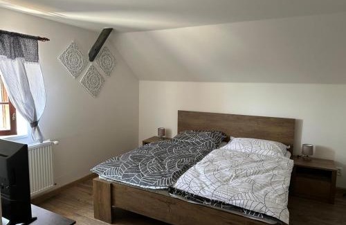 Dolni Bousov House | Hospůdka u Zvoničky