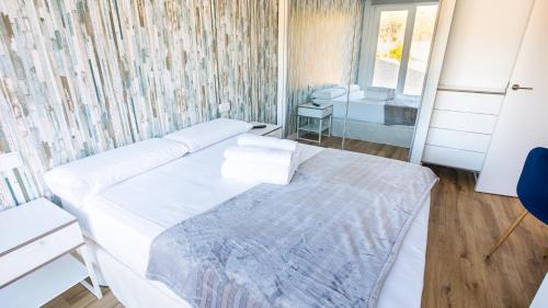 Frije Apartment | Hospedium Apartamentos Galitrips A Casa Da Reina