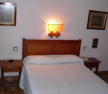 Torrijos Hotel | Hospedium Hotel Castilla