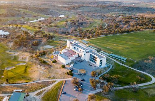 Talayuela Hotel | Hospedium Hotel Valles de Gredos Golf