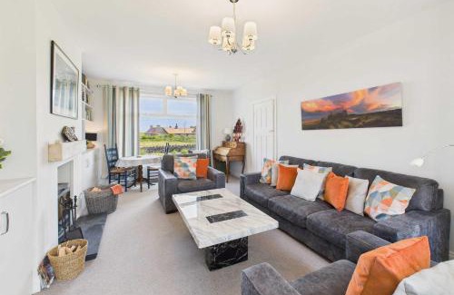 Bamburgh House | Host & Stay - Chirnells