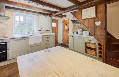 Fylingthorpe House | Host & Stay | Colcott Cottage