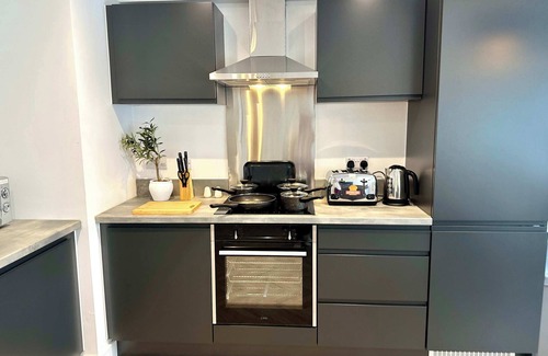 Waterloo Apartment | Host & Stay | Copper Box