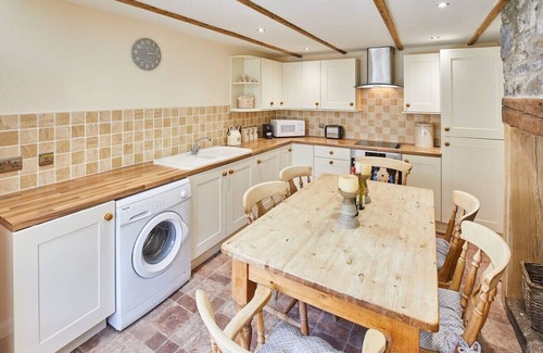 Berwick-upon-Tweed House | Host & Stay | Eden Cottage