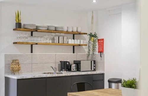 RopeWalks Apartment | Host & Stay | Fleet Nightlife IV