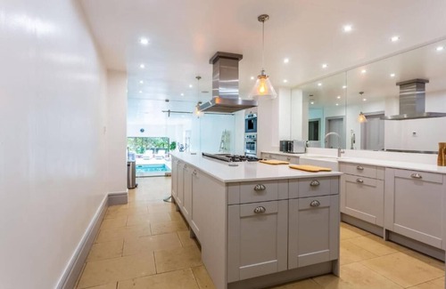 Hartlepool House | Host & Stay | The Grove