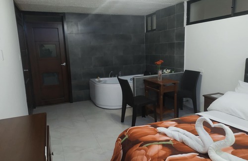 Quito Hostel | Hostal Ajaví Del Sur