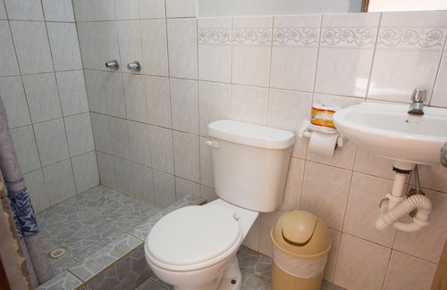 Puerto Lopez Hostel | Hostal Alcazaba