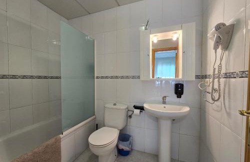 Cazalegas House | Hostal Alfil