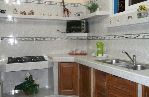 Moron House | Hostal Belkis