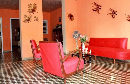 Moron House | Hostal Casa Frank MORON
