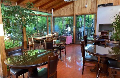 Angol House | Hostal Gina
