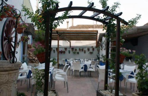 La Roda House | Hostal Los Amigos