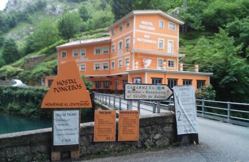 Camarmena House | Hostal Poncebos