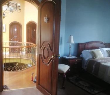 Tababela House | Hostal Saint Mary´s Tababela