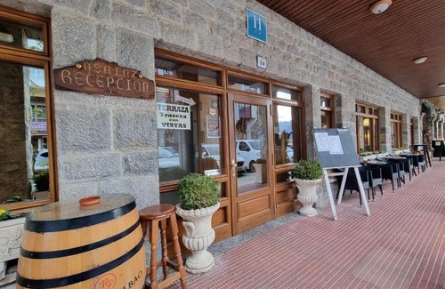 Riano House | Hostal Sainz
