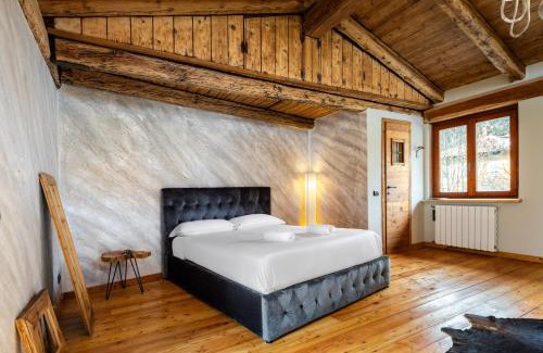 Cesana Torinese Apartment | Hostdomus - Chalet Chic