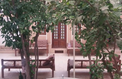 Ashkez̄ar Hostel | Hostel ∙ 19 guests
