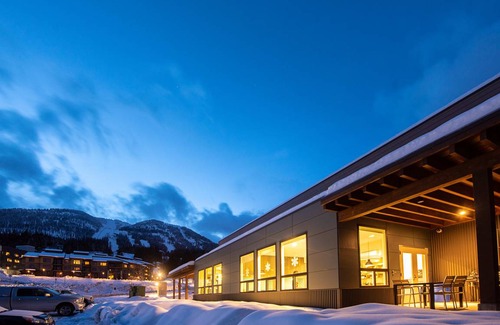 Rossland Hostel | Hostel ∙ 8 guests